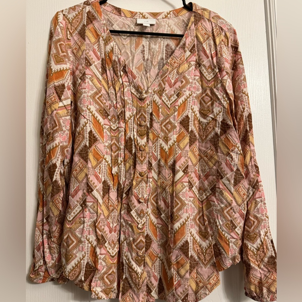 Adorable Festival top for any season!